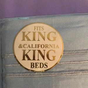 Sheets King andCalifornia light blue.